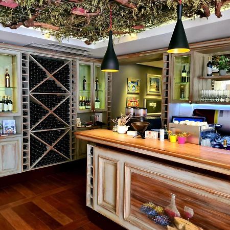 Wine Hotel Cesarica Međugorje Eksteriør billede