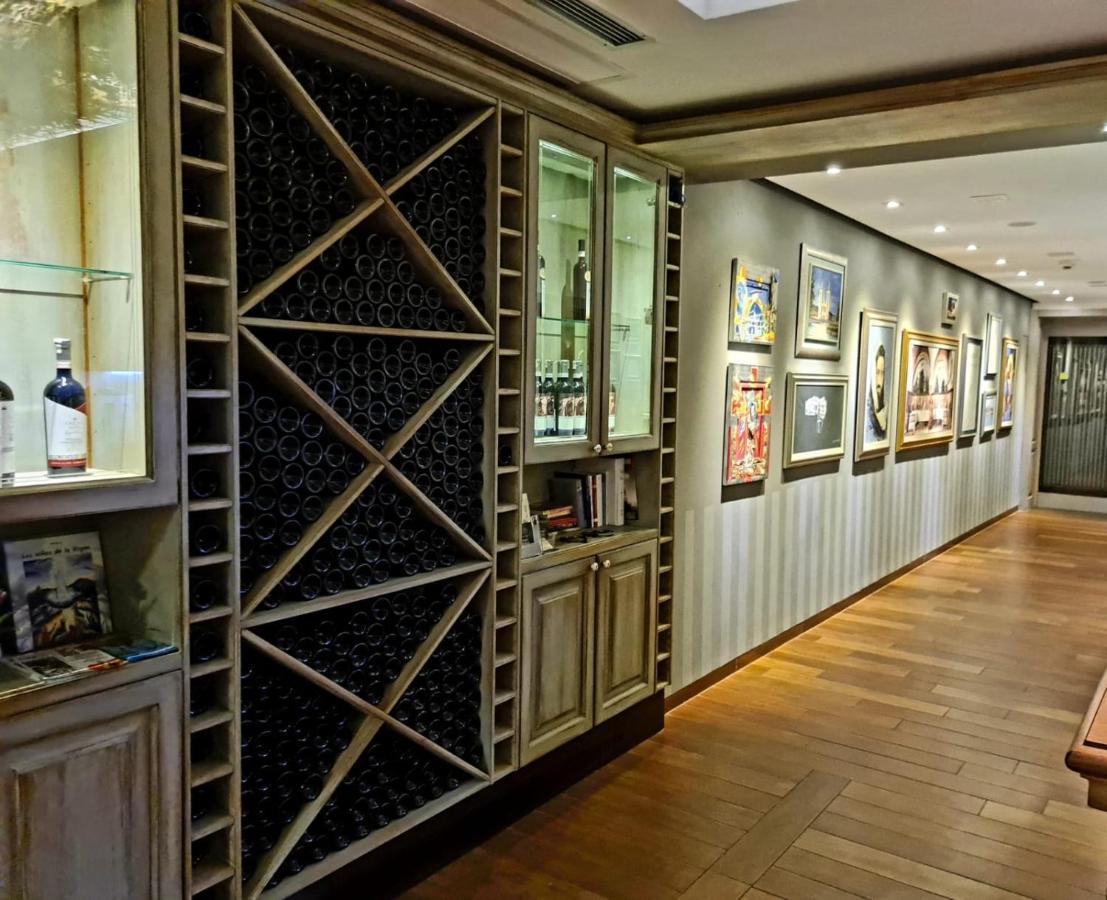 Wine Hotel Cesarica Međugorje Eksteriør billede