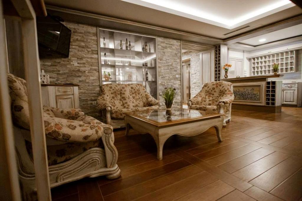 Wine Hotel Cesarica Međugorje Eksteriør billede