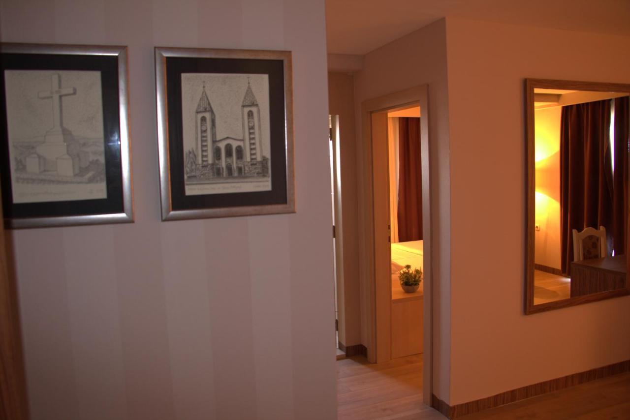 Wine Hotel Cesarica Međugorje Eksteriør billede